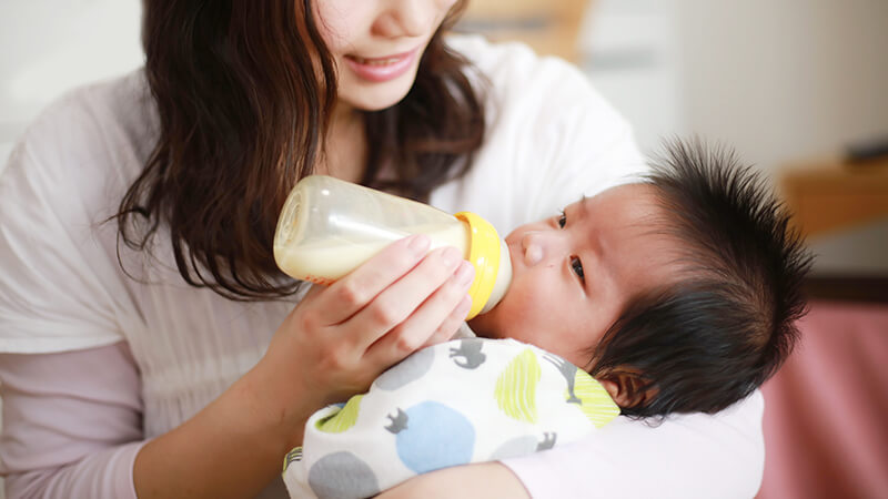 アフターピルを飲んだ後は授乳を控える